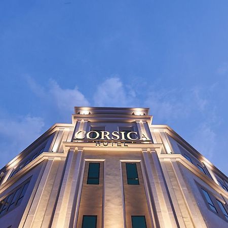 Corsica Hotel Kulai Eksteriør bilde