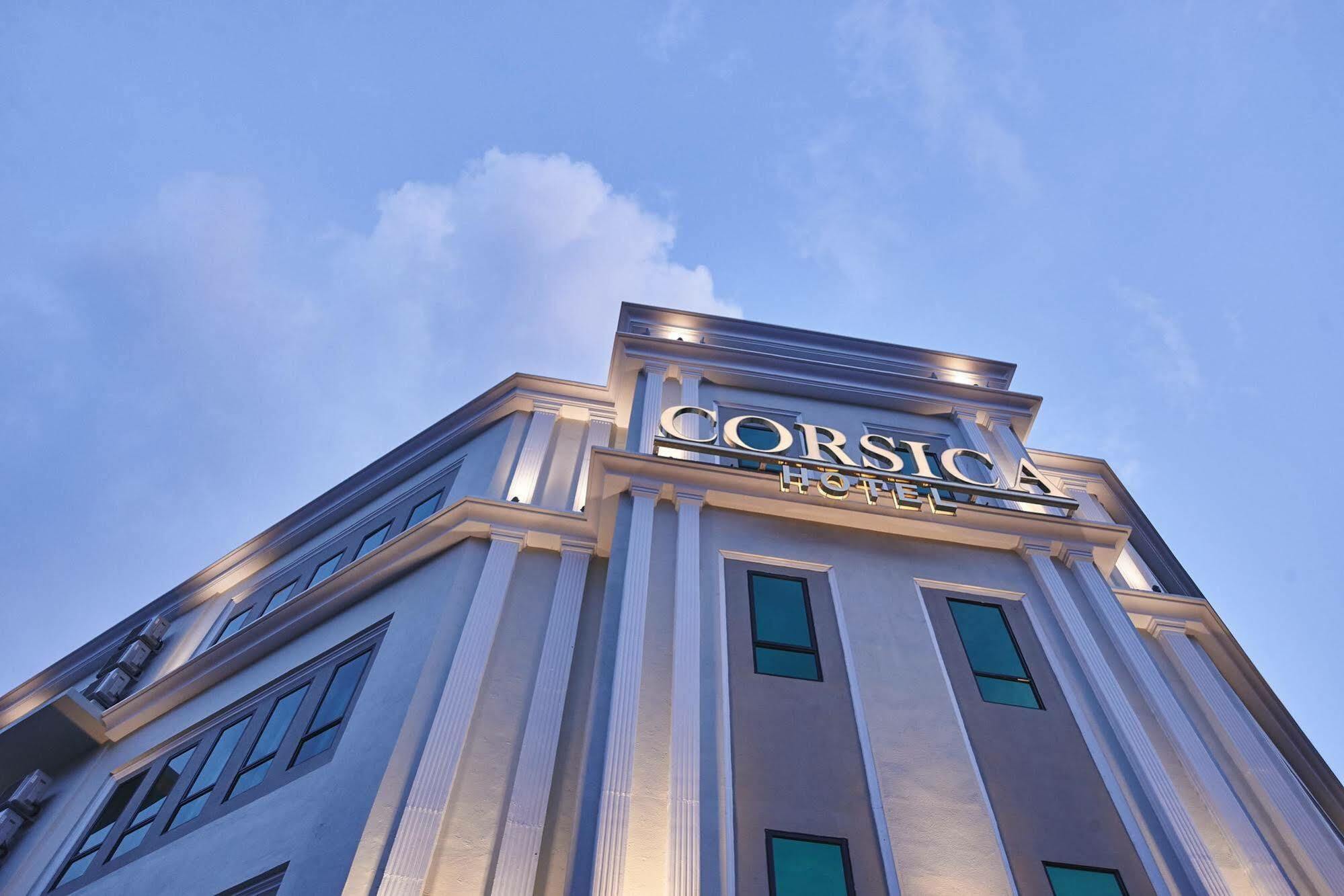 Corsica Hotel Kulai Eksteriør bilde